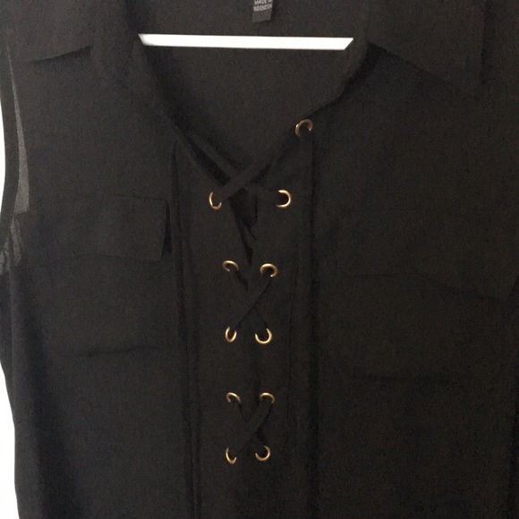 ❗️ LAST CHANCE ❗️ BCX Solid Black Crepe Shirt - Picture 3 of 4